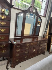 Ethan Allen Cherry Dresser w\/ Mirror