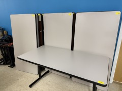 FOLDABLE EVENT TABLES