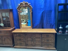 Dresser w\/ Mirror