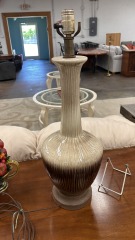 Vintage Two-Tone Ceramic Table Lamp