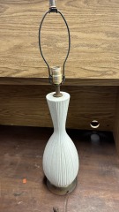 Vintage Beige Ceramic Table Lamp