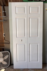 White Bifold Door 35 3\/4\