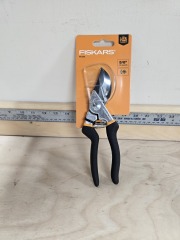 Fiskars Black 5\/8\