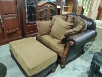Chair w\/ottoman 3189