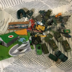 vintage plastic military soldier and vehicle play set
