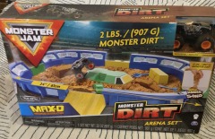 Monster Jam, Monster Dirt Arena Playset w\/ 2lbs of dirt 1:64 Max D Monster Truck