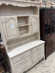 French Provincial Dresser With Hutch