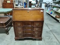 Secretary 3196