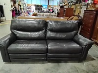 Black leather elec. couch 3194
