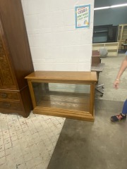 Display Cabinet \/ TV Stand