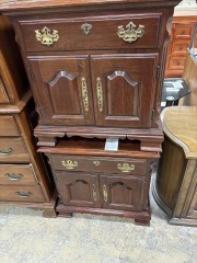 Vintage Pennsylvania House Nightstand
