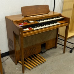 Vintage Thomas Electric Organ