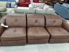Recliner - Couch *Omnia