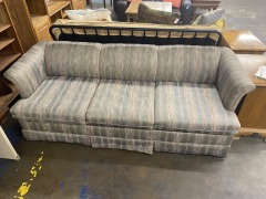 Vintage Simmons Sleeper Sofa (No Delivery)