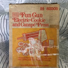 Vintage Sears Fun Gun Electric Cookie Canape Press 82505