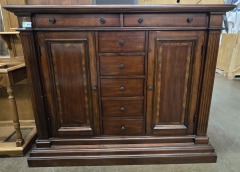 Traditional\/Neoclassical Dresser