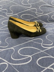 Ann Taylor Black & Gold Heels Size 10