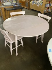 Pretty in Pink Dining Table with 3 Chairs (Set)