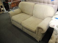 'Carlton' Love Seat