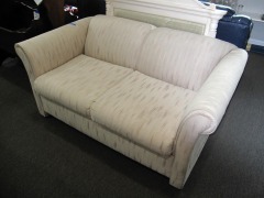 'Sealy' Love Seat