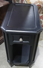 Black end table 3240