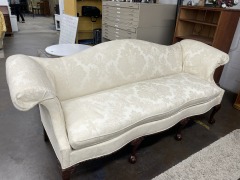 Southwood Ivory Clwwfoot Parlour Sofa