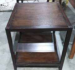 End table 3258