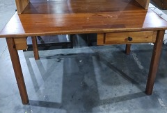desk 3256