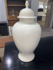 Online:D-Ethan Allen Ginger Jar