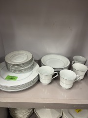 Mystique Porcelan Fine China Set (20 piece)