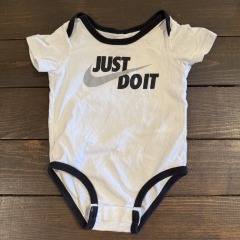 Nike Onesie 6M White