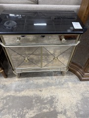 Buffet\/ Server mirrored