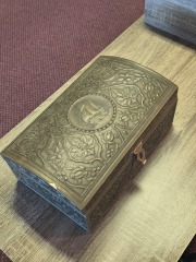 Metal\/Tin Treasure chest