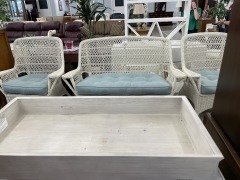 4 pc Wicker Set w\/Cushions