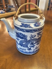 White&Blue dragon teapot