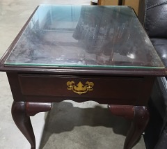 End table 3296
