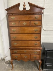 Broyhill Colonial Revival Ulta Tall Dresser
