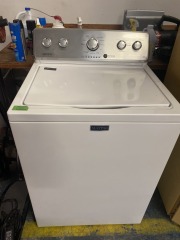 MAYTAG 4.2-cu ft High Efficiency Agitator Top-Load Washer (White)