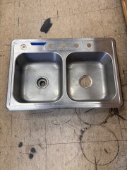 Stainless Kitchen Sink 33\