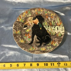 Gien Rambouillet Labrador dessert plate features a hand-painted hunting scene of a retriever with a duck.