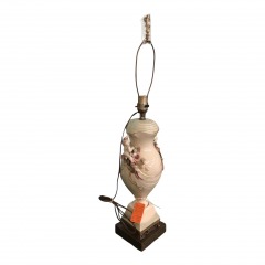 vintage Capodimonte-style porcelain table lamp