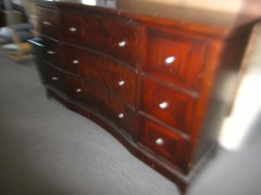 Dresser w\/Mirror