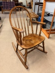 Online: D-Small Wood Rocking Chair