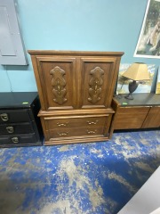 Vintage 5 Drawer Pirate Style Dresser