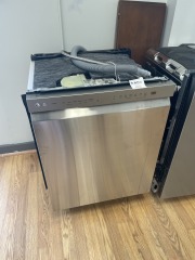 NEW Thin Q Dishwasher