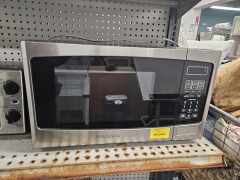 Insignia Stainless Black Microwave
