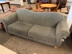 Online: D-Green Couch