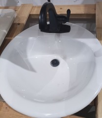 19' Sink 3419