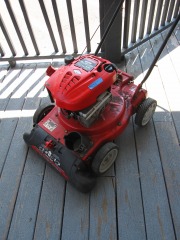 'Troy-Bilt' CSV060 Lawn Vacuum w\/Chipper & Accessories