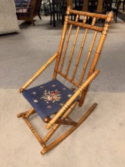 Online: D-Vintage Rocking Chair